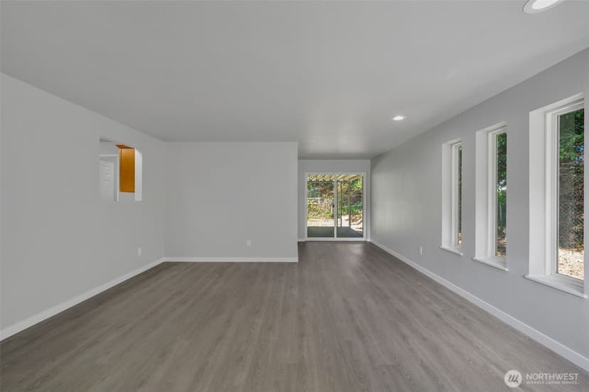 Property photo for 12833 9th Avenue SW, Burien photo 20
