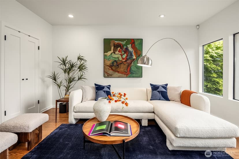 Property photo for 1419 McGilvra Boulevard E, Seattle photo 4