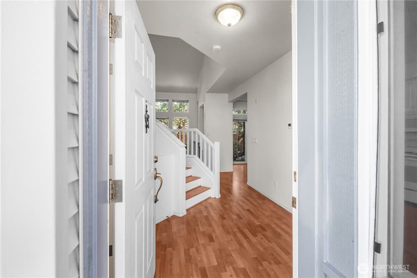 Property photo for 608 Chelan Place NE #C, Renton photo 2