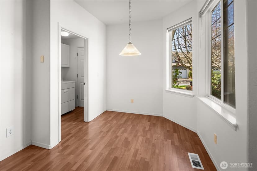 Property photo for 608 Chelan Place NE #C, Renton photo 3