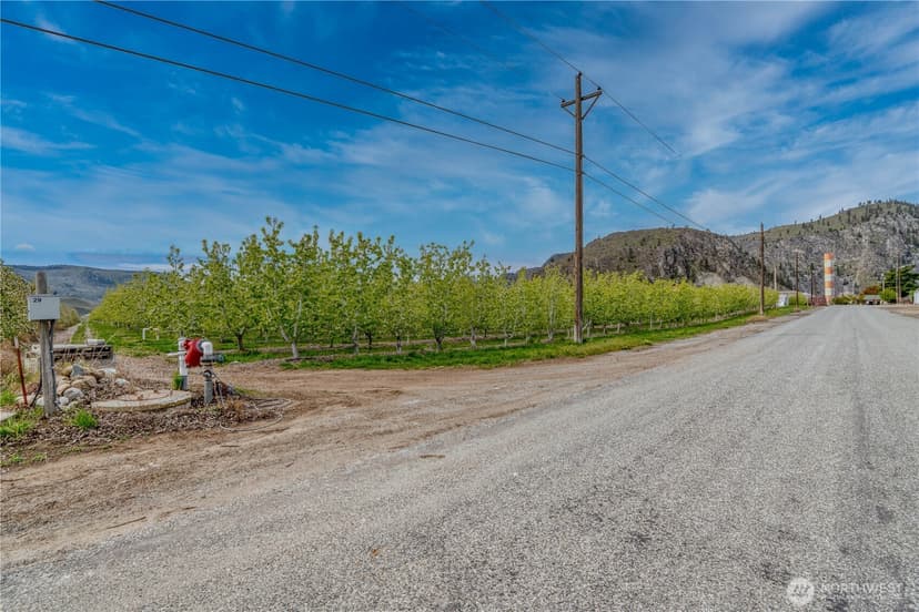 Property photo for 58 Substation Road, Chelan photo 2