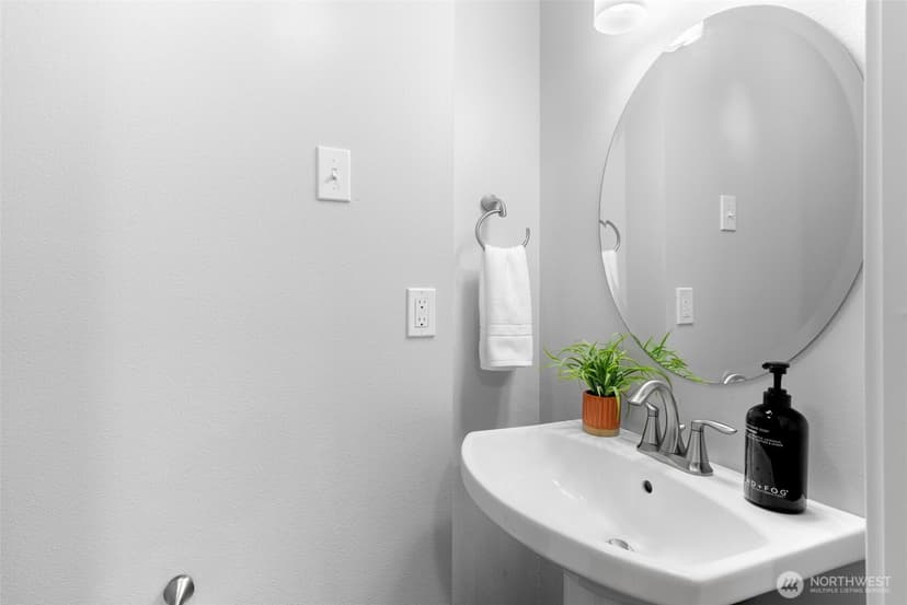 Property photo for 3021 Marine Drive, Bremerton photo 31