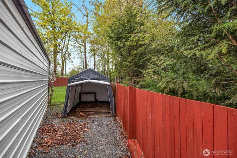 Property photo for 18002 19th Avenue NE, Arlington photo 27