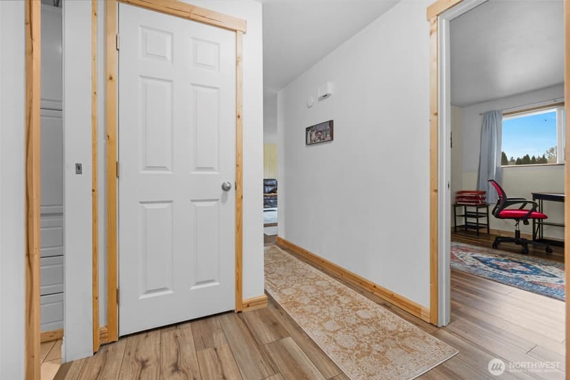 Property photo for 18002 19th Avenue NE, Arlington photo 19