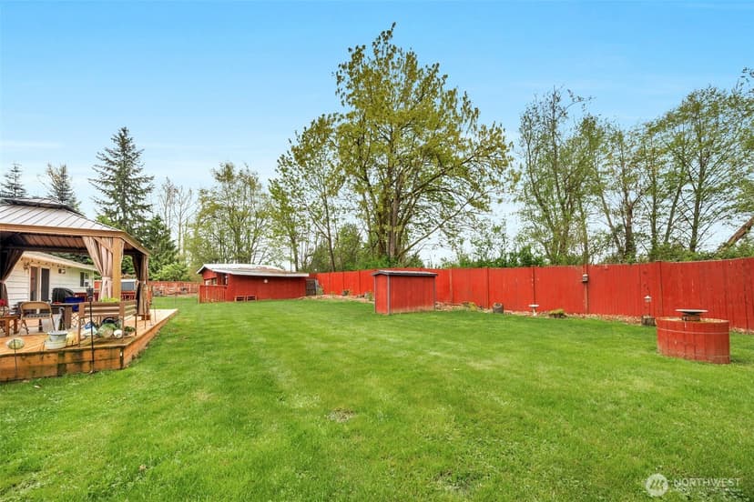 Property photo for 18002 19th Avenue NE, Arlington photo 31