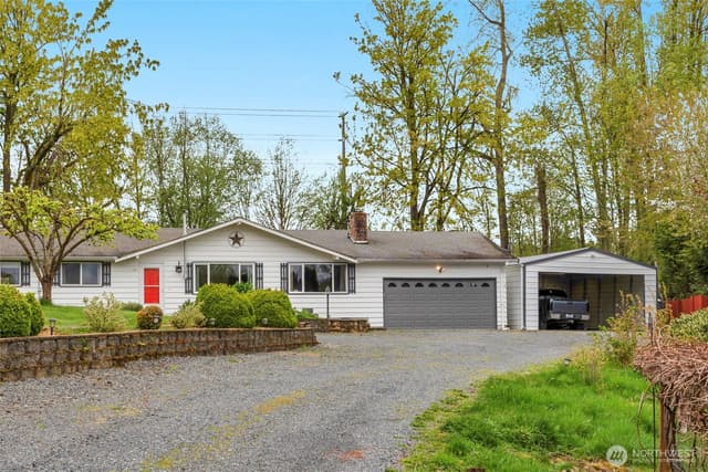 Property photo for 18002 19th Avenue NE, Arlington photo 3