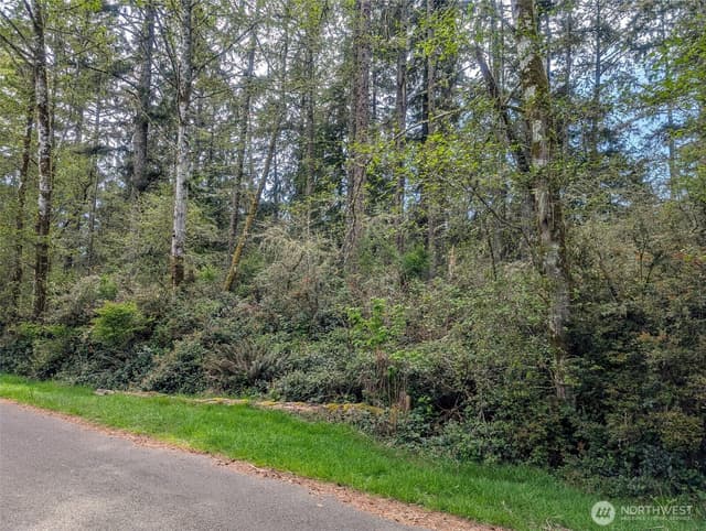 Property photo for 757 Evergreen Avenue SE, Ocean Shores photo 2