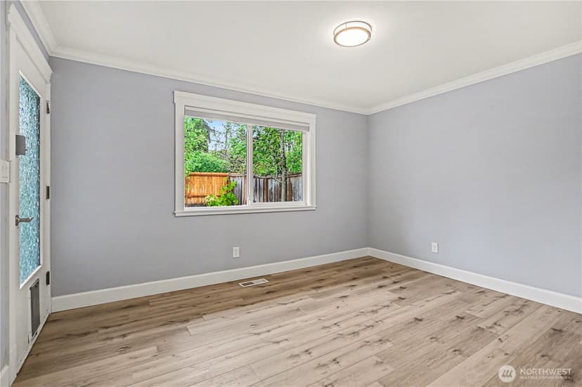 Property photo for 1217 150th Avenue SE, Bellevue photo 23