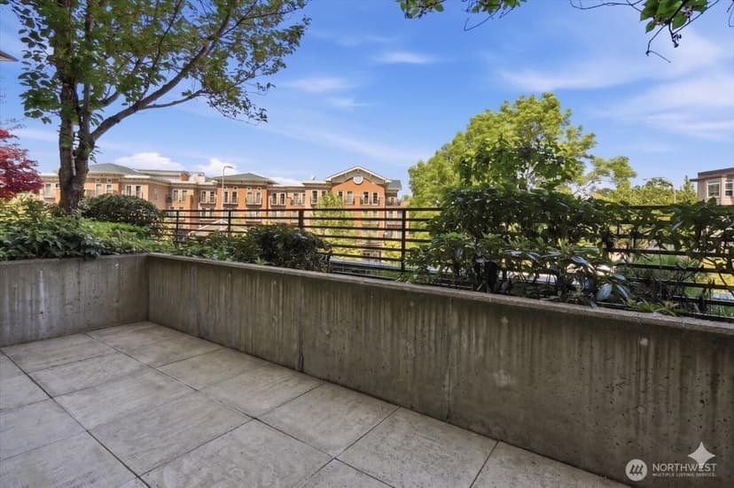 Property photo for 211 Kirkland Avenue #204, Kirkland photo 9
