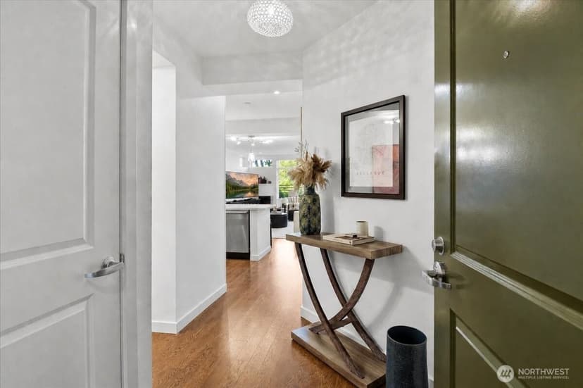 Property photo for 211 Kirkland Avenue #204, Kirkland photo 2