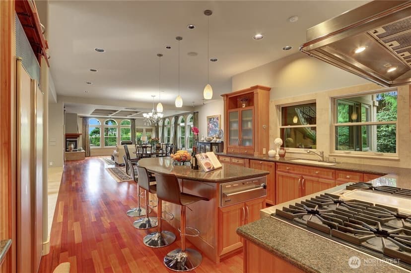 Property photo for 1055 91st Avenue NE, Bellevue photo 14