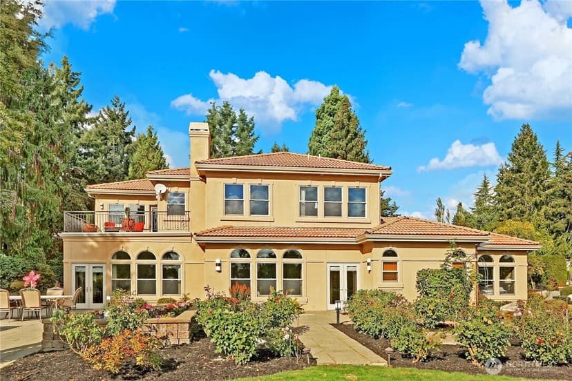 Property photo for 1055 91st Avenue NE, Bellevue photo 39