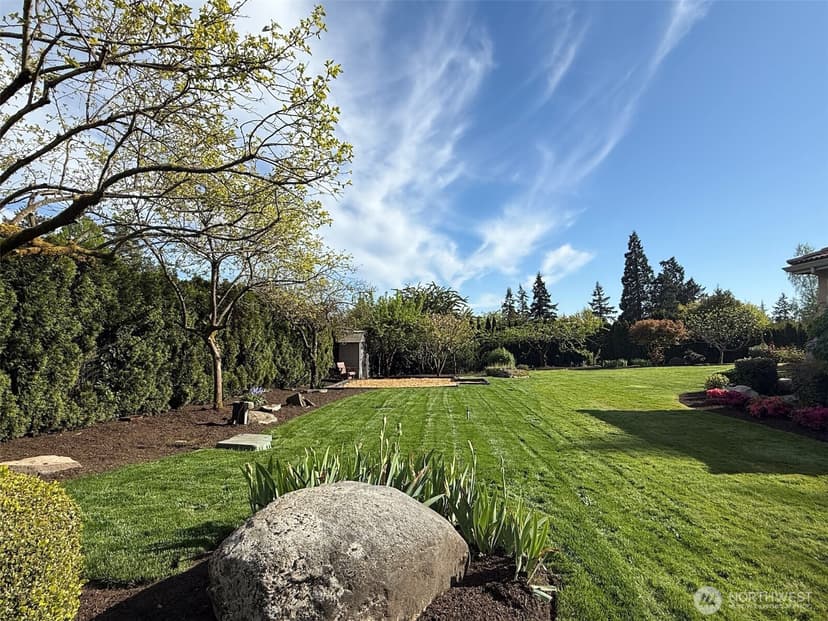 Property photo for 1055 91st Avenue NE, Bellevue photo 34