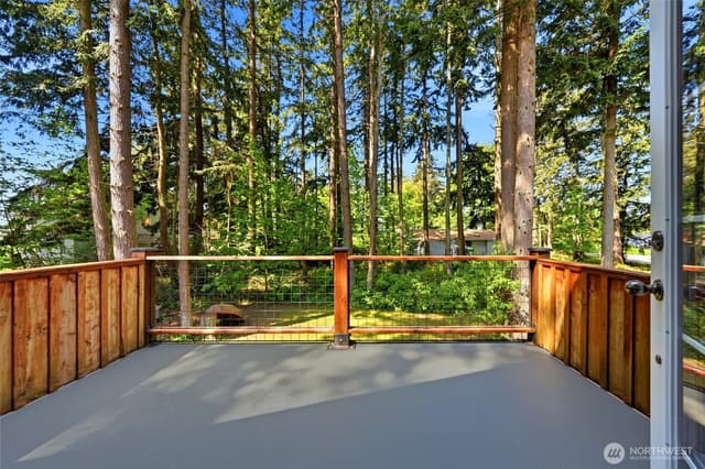 Property photo for 33 G Mukilteo Way, Hat Island photo 5