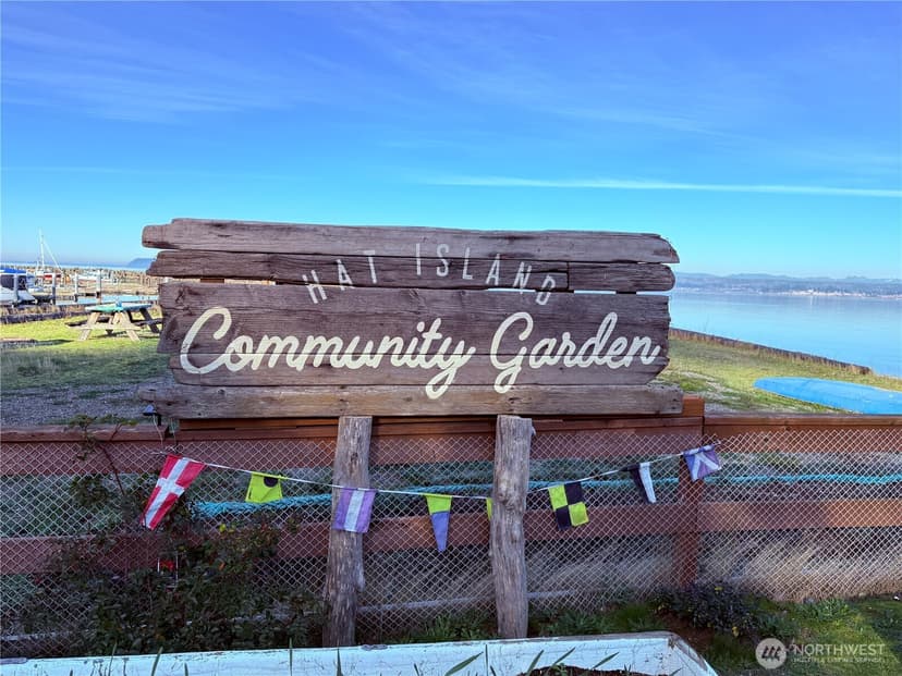 Property photo for 33 G Mukilteo Way, Hat Island photo 36