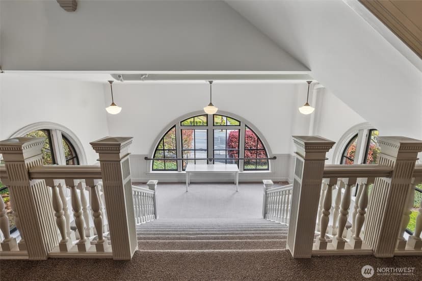 Property photo for 1401 5th Avenue W #402, Seattle photo 28