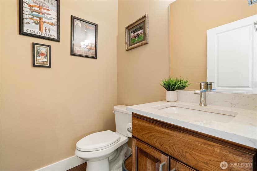 Property photo for 17722 E Lake Desire Drive SE, Renton photo 9