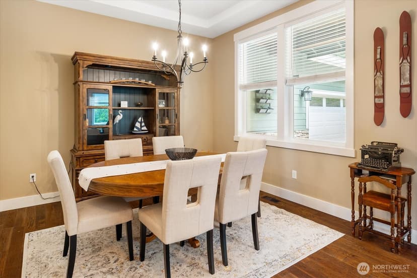Property photo for 17722 E Lake Desire Drive SE, Renton photo 6