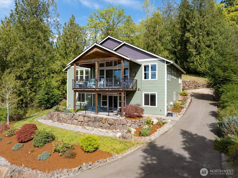 Property photo for 17722 E Lake Desire Drive SE, Renton photo 3