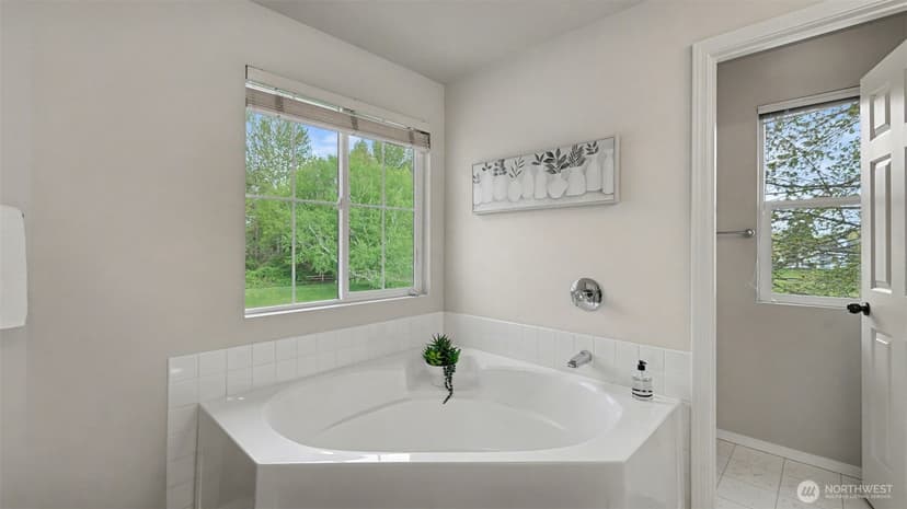 Property photo for 5701 S 234th Street #29, Kent photo 23