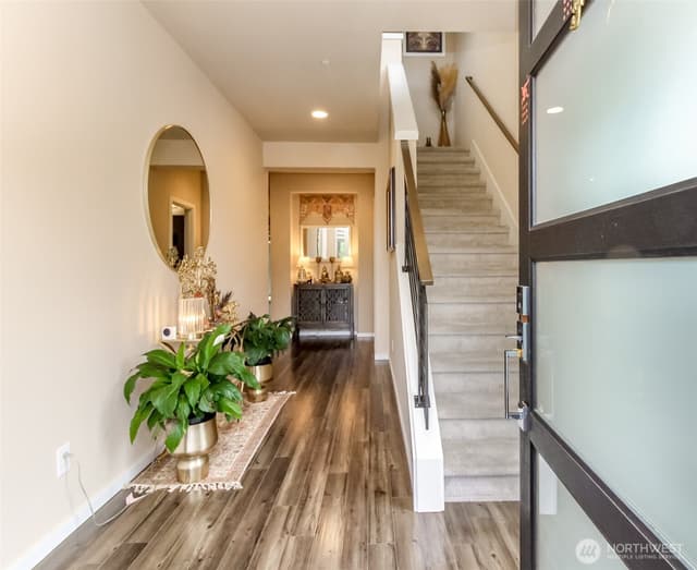 Property photo for 27830 107th Place SE, Kent photo 4