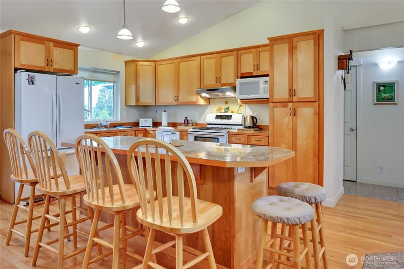 Property photo for 2560 NE William E Sutton Road, Bremerton photo 10