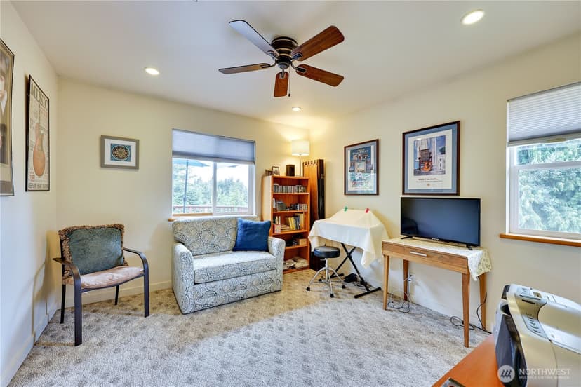 Property photo for 2560 NE William E Sutton Road, Bremerton photo 17