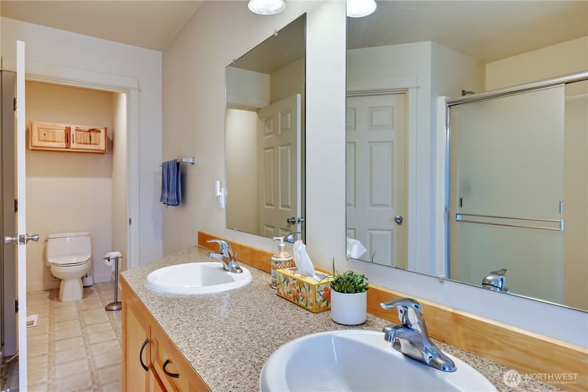 Property photo for 2560 NE William E Sutton Road, Bremerton photo 34