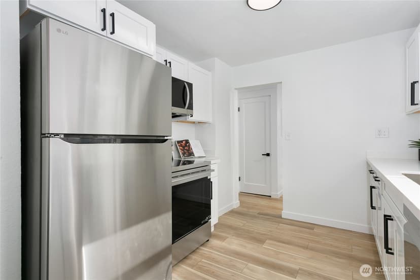 Property photo for 6028 S Fife Street, Tacoma photo 14