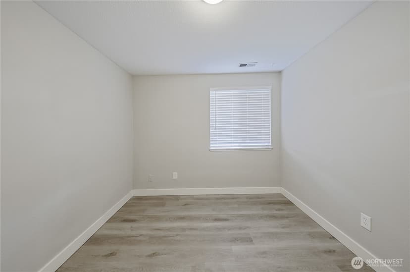 Property photo for 1021 30th Street NE, Auburn photo 17