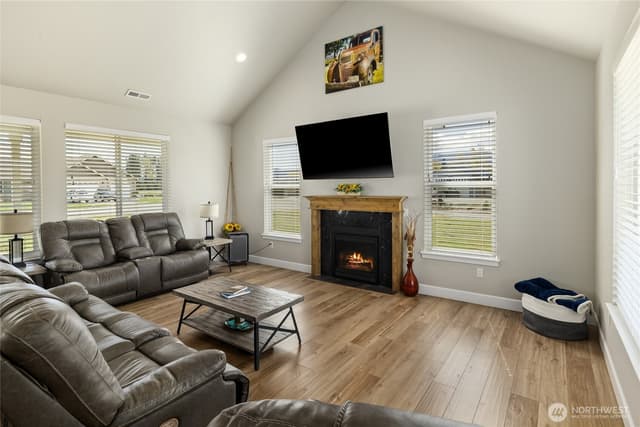 Property photo for 370 Deer Meadow Drive, Cle Elum photo 5