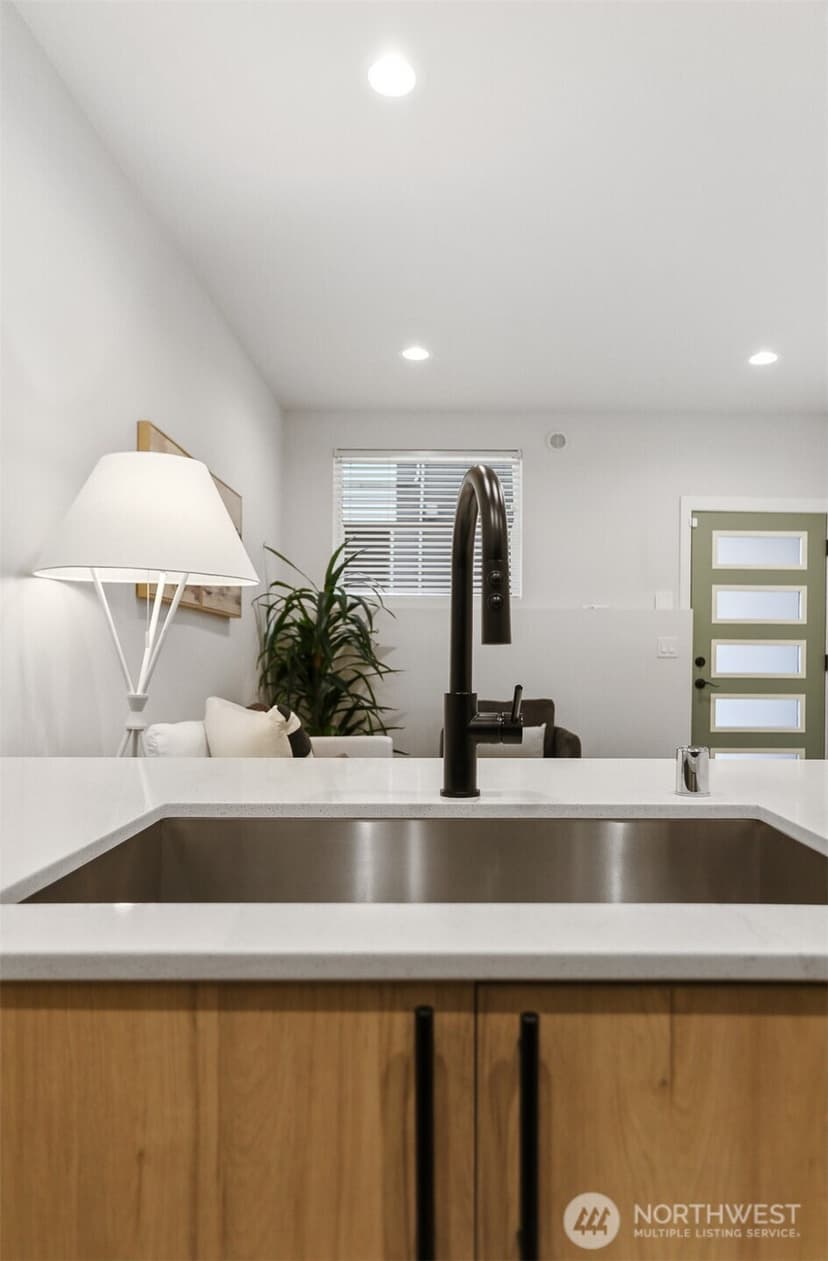 Property photo for 1913 15th Avenue S #Unit C, Seattle photo 10
