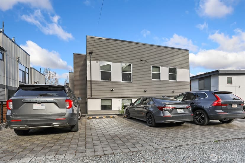 Property photo for 1913 15th Avenue S #Unit C, Seattle photo 30