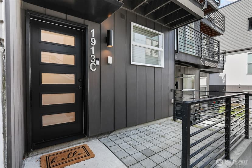 Property photo for 1913 15th Avenue S #Unit C, Seattle photo 3