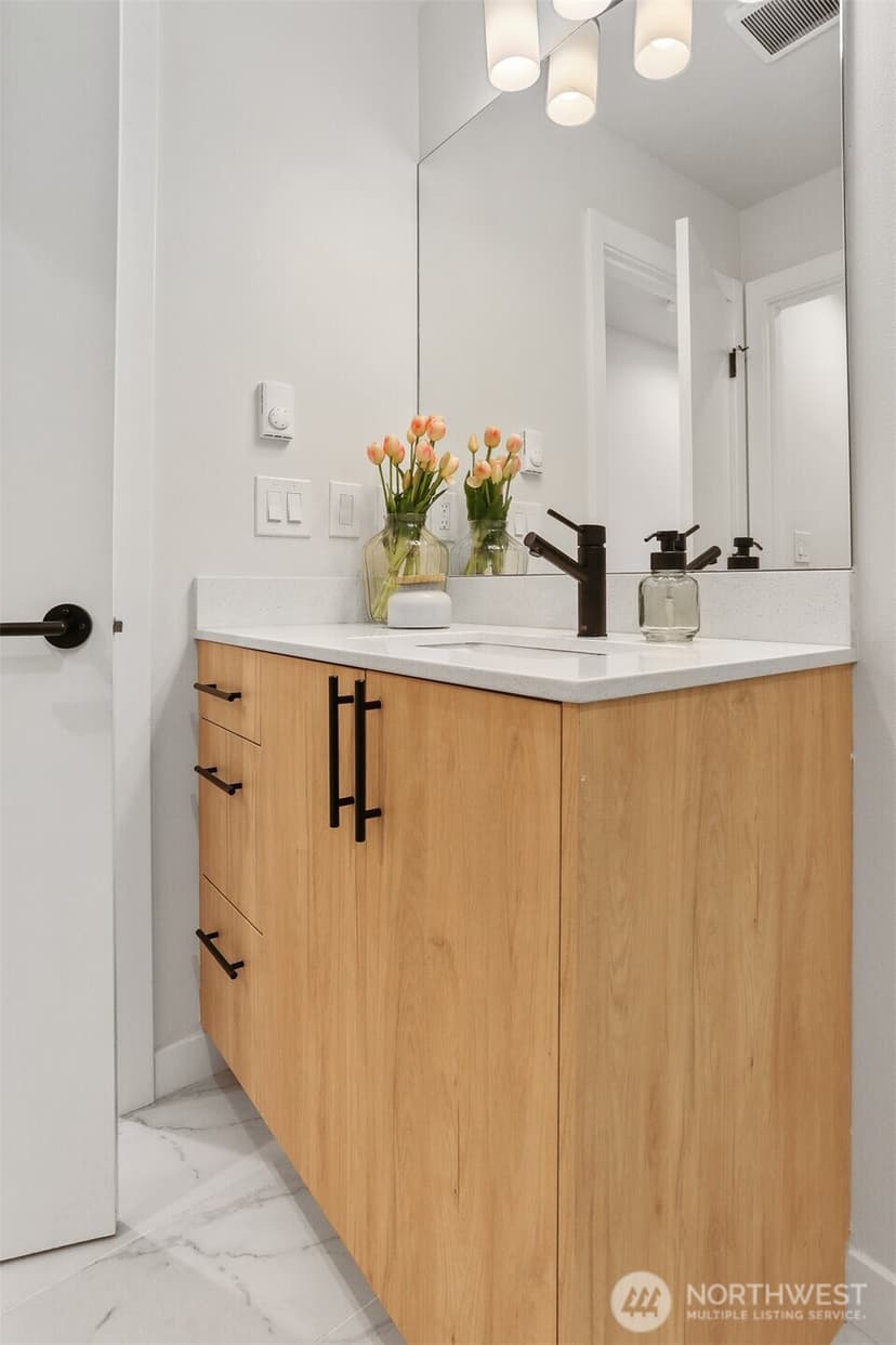 Property photo for 1913 15th Avenue S #Unit C, Seattle photo 17
