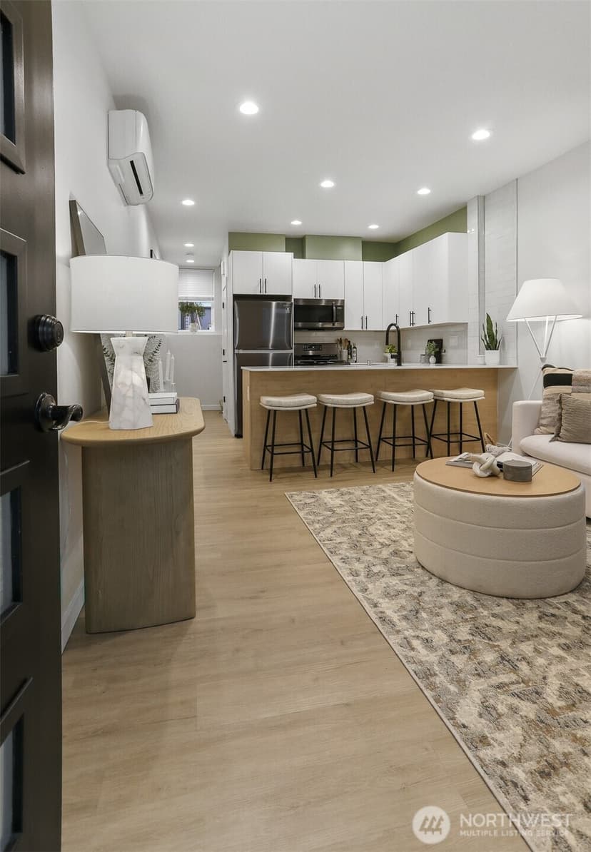 Property photo for 1913 15th Avenue S #Unit C, Seattle photo 4