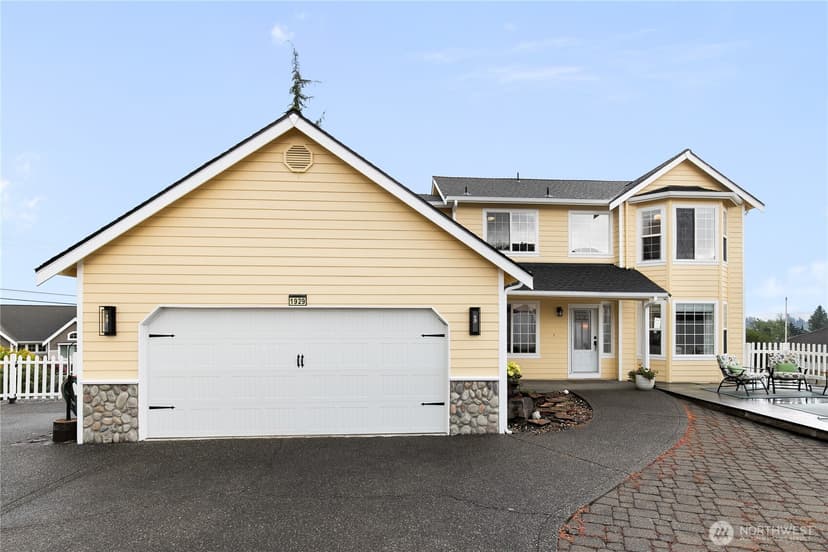 Property photo for 1929 19th Avenue Ct SE, Puyallup photo 2