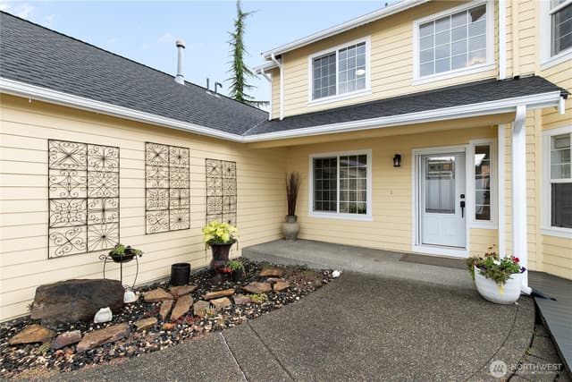 Property photo for 1929 19th Avenue Ct SE, Puyallup photo 3