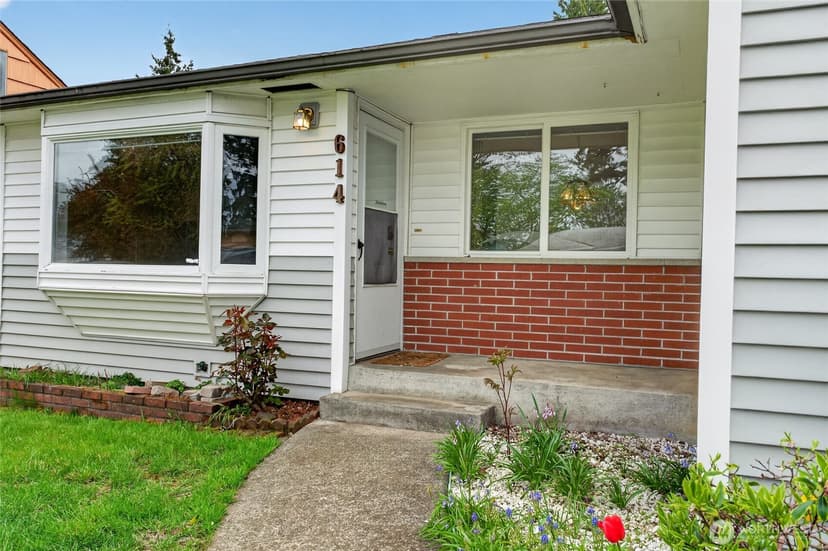 Property photo for 614 Violet Meadow Street S, Tacoma photo 2