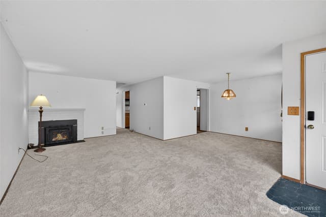 Property photo for 614 Violet Meadow Street S, Tacoma photo 4