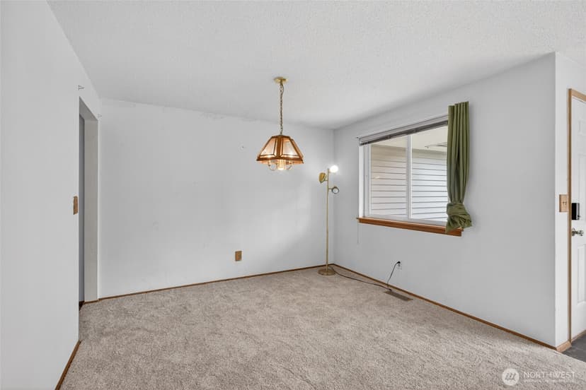 Property photo for 614 Violet Meadow Street S, Tacoma photo 7