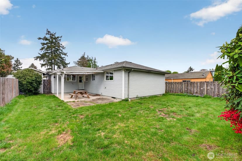 Property photo for 614 Violet Meadow Street S, Tacoma photo 21