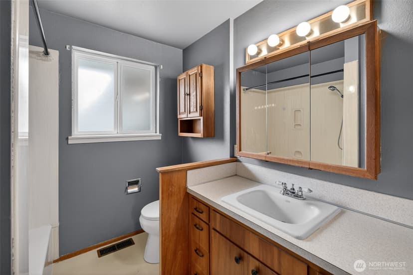 Property photo for 614 Violet Meadow Street S, Tacoma photo 17