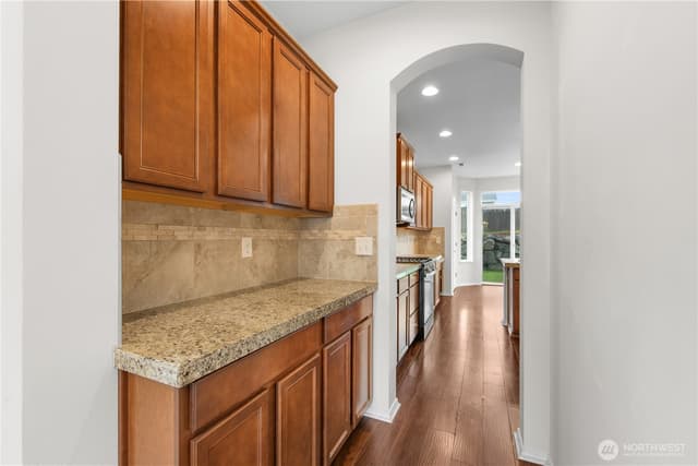 Property photo for 8410 72nd Place NE, Marysville photo 5