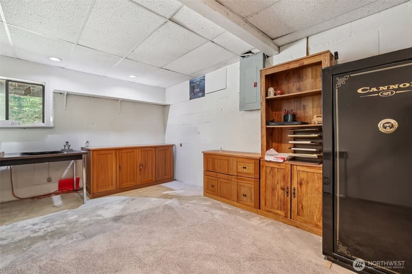 Property photo for 17209 W Riverside Drive, Bothell photo 26