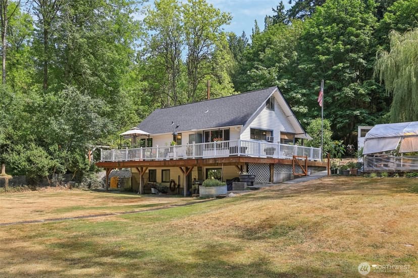 Property photo for 17209 W Riverside Drive, Bothell photo 32