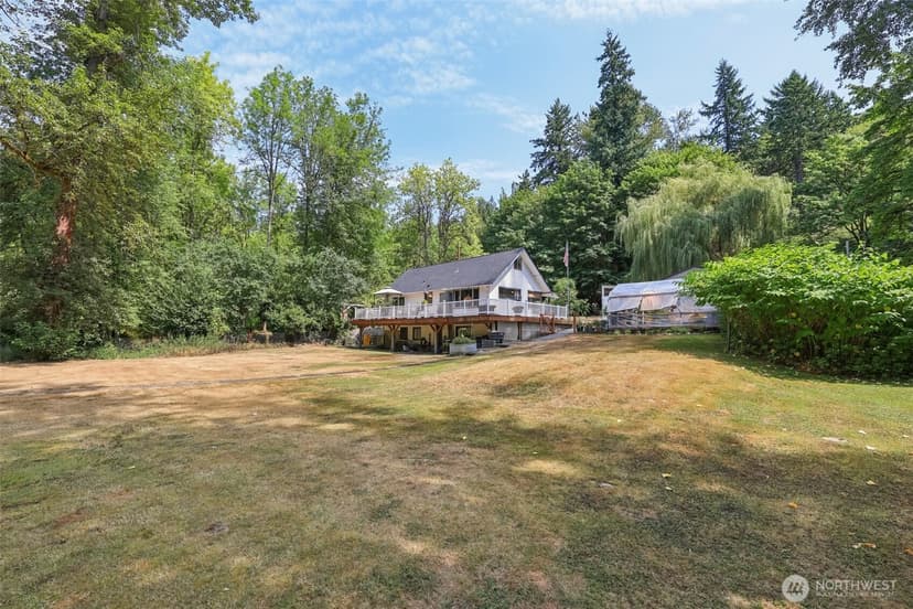 Property photo for 17209 W Riverside Drive, Bothell photo 34
