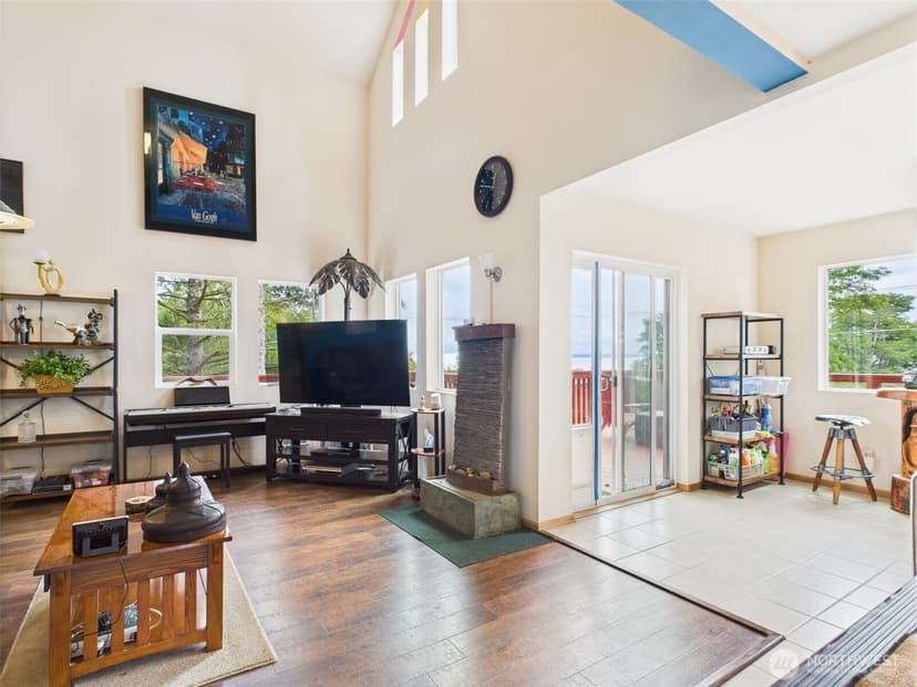 Property photo for 1019 Catala Avenue SE, Ocean Shores photo 8