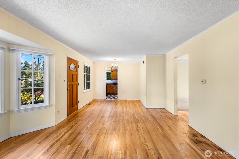 Property photo for 2701 NE 90th Street, Seattle photo 3