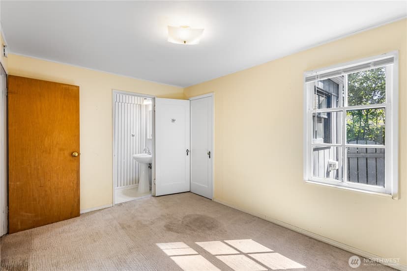 Property photo for 2701 NE 90th Street, Seattle photo 9